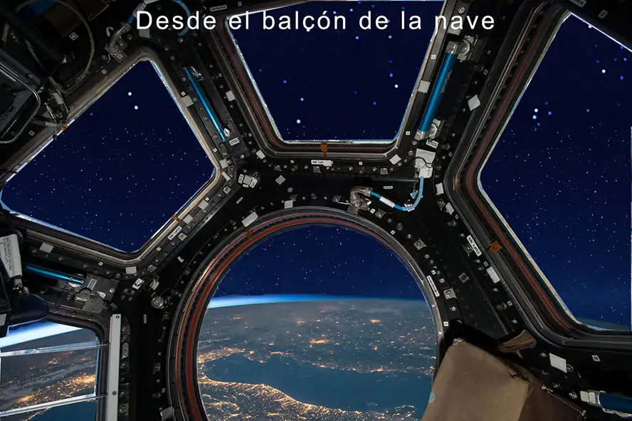 En un planeta de una galaxia lejana 10 desde el balcón de la nave